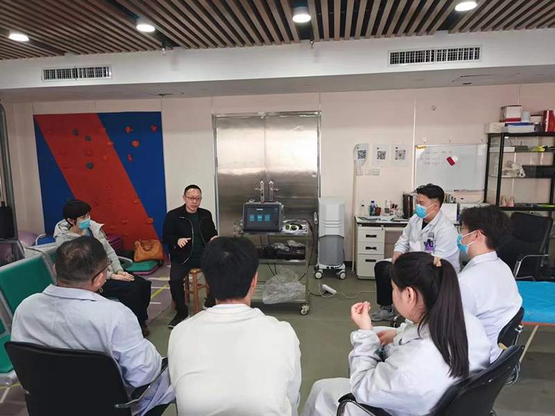 PBM Medical Laser ir Wuhan People's Hospital bendradarbiauja fizioterapijos lazerio srityje